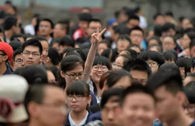 重磅！2019成都中考分數(shù)線出來了！