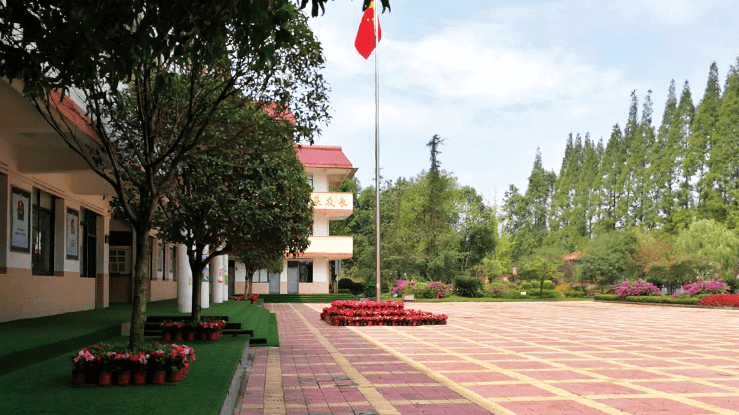 都江堰玉壘中學院校環(huán)境