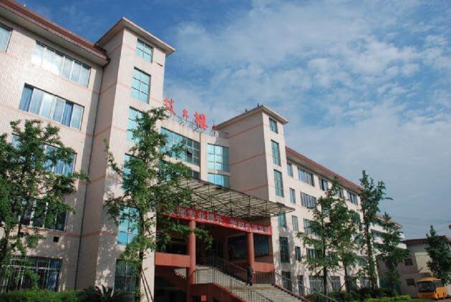 雙流中學(xué)地址在哪里？