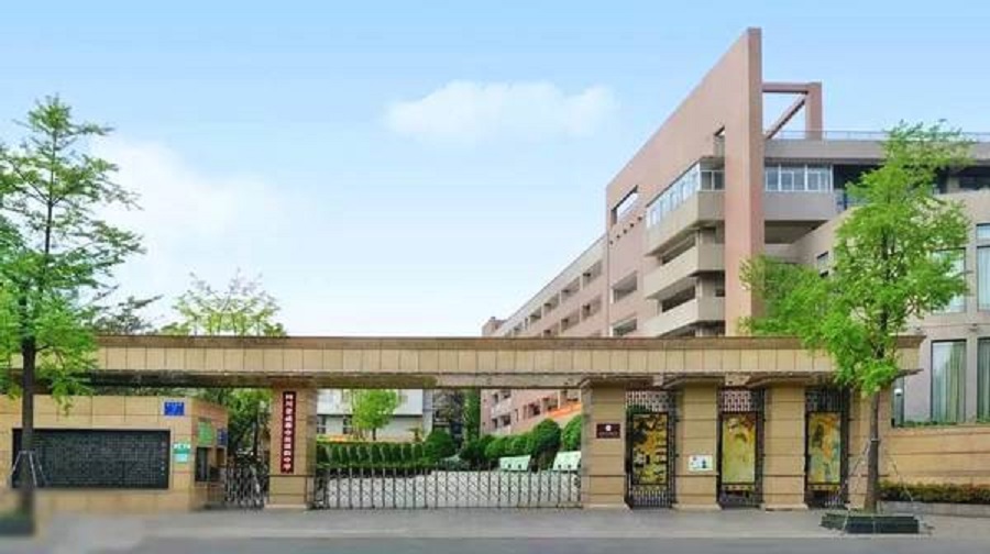 眉山中學(xué)地址在哪里？