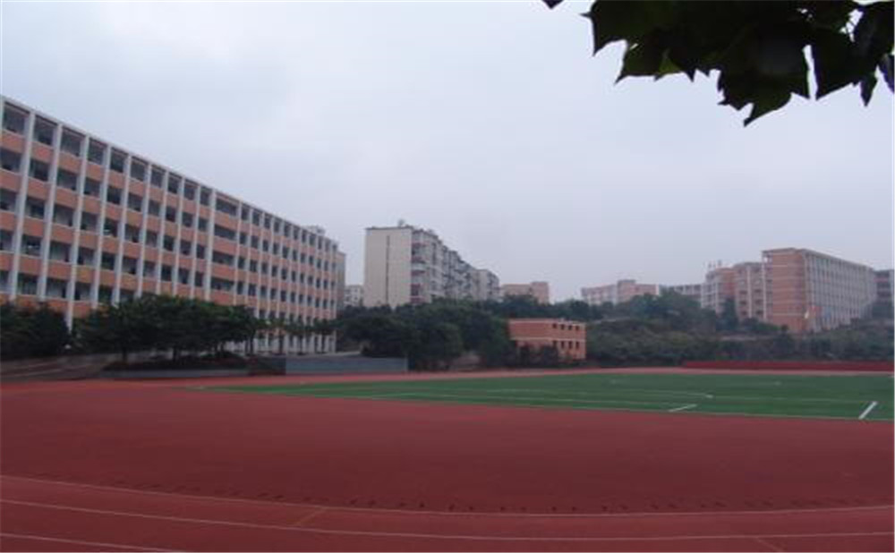 鄰水縣金鼎實驗學校2020年的收費標準是多少？