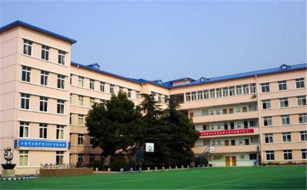 閬中市水觀中學(xué)學(xué)校詳細(xì)地址在什么地方？