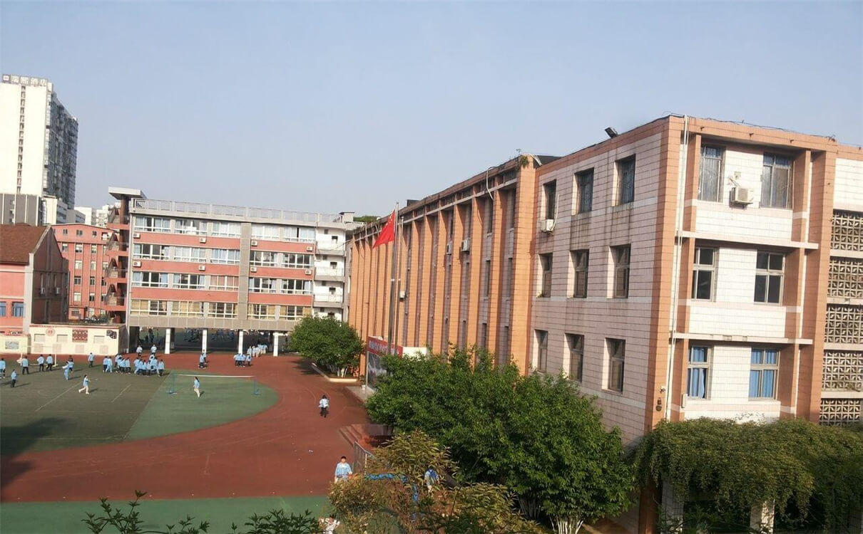 通錦中學的學費是多少？