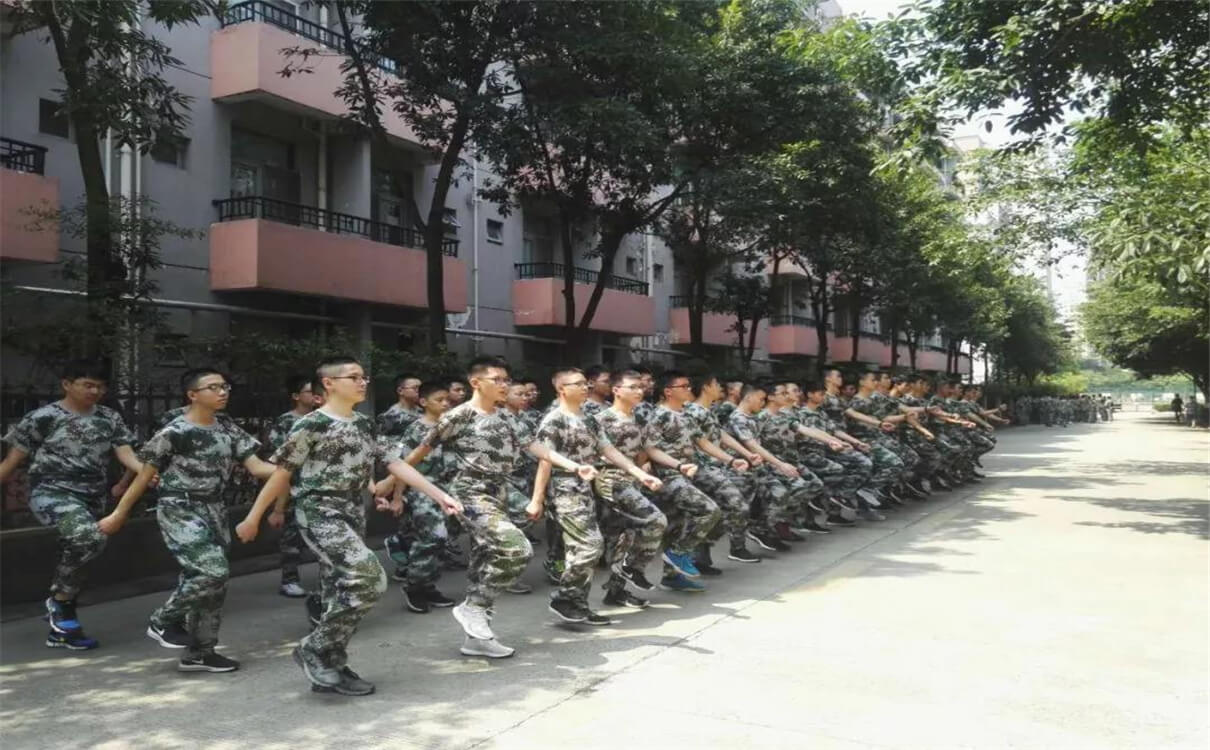 川化中學(xué)2020年招生錄取分?jǐn)?shù)線是多少？