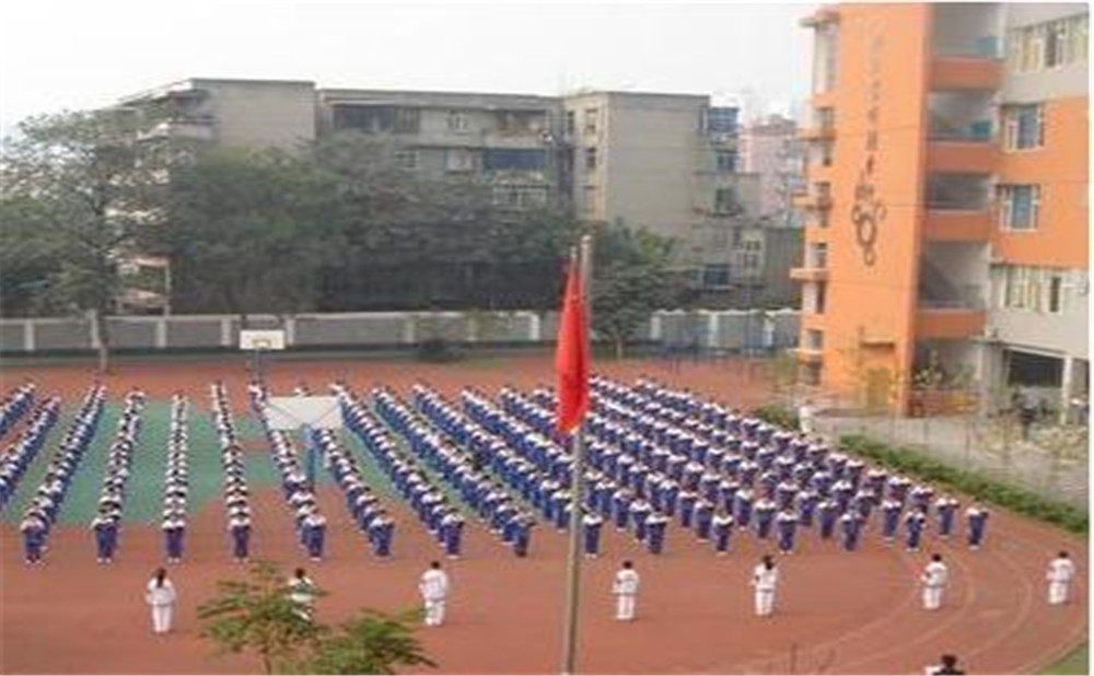 成都市田家炳中學(xué)的高考升學(xué)率高不高？