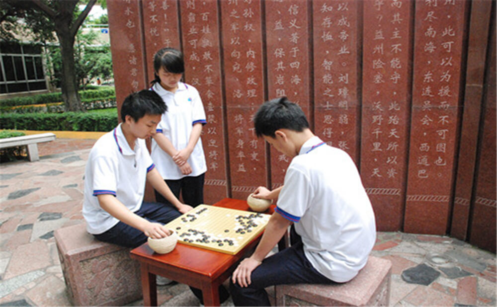 武侯高級(jí)中學(xué)的高考升學(xué)率是多少？
