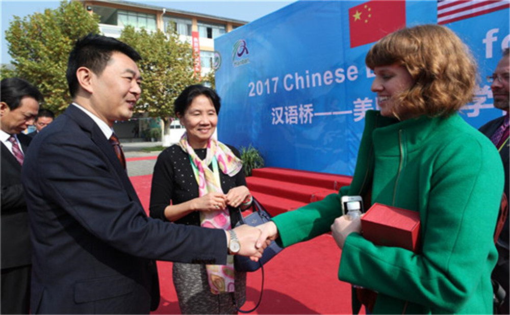 城廂中學(xué)外招生一年的學(xué)費(fèi)是多少？