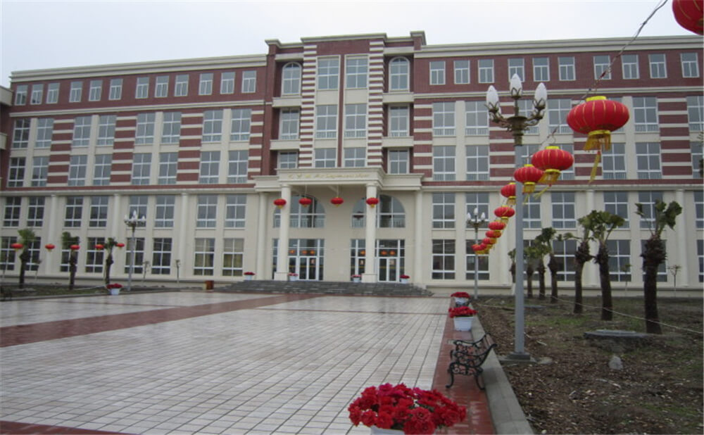 師大三中的高考升學(xué)率是多少？