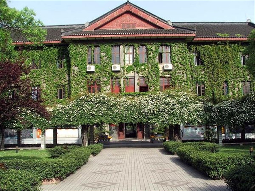 成都市田家炳中學(xué)的升學(xué)率是多少？