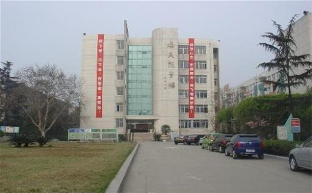 四川師范大學(xué)附屬中學(xué)的升學(xué)率怎么樣？