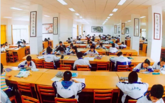 成都十二中（四川大學附屬中學）的升學率是多少？