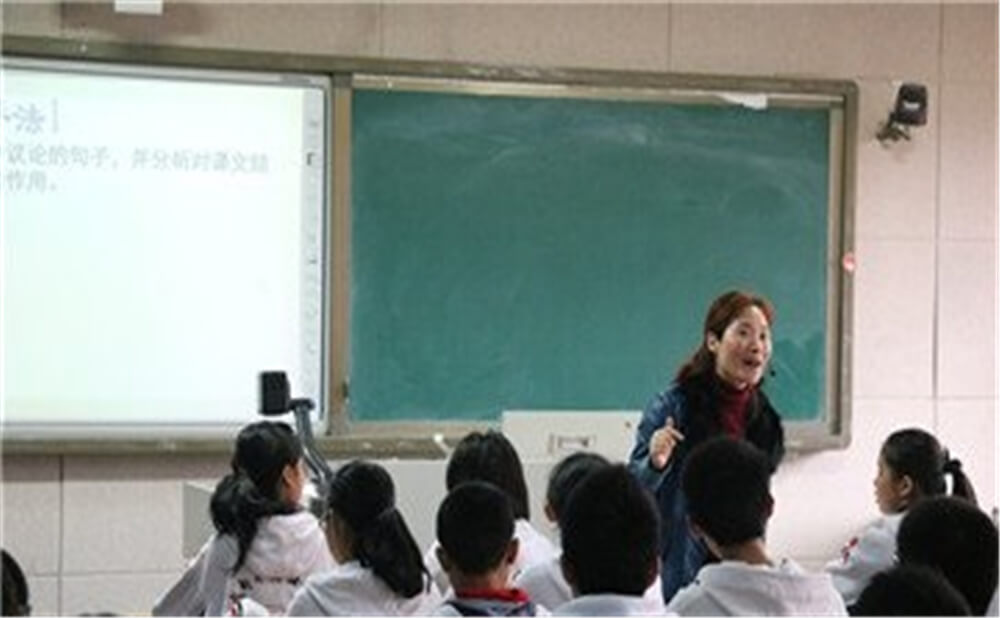 成都實(shí)驗(yàn)中學(xué)的高中住宿怎么樣？