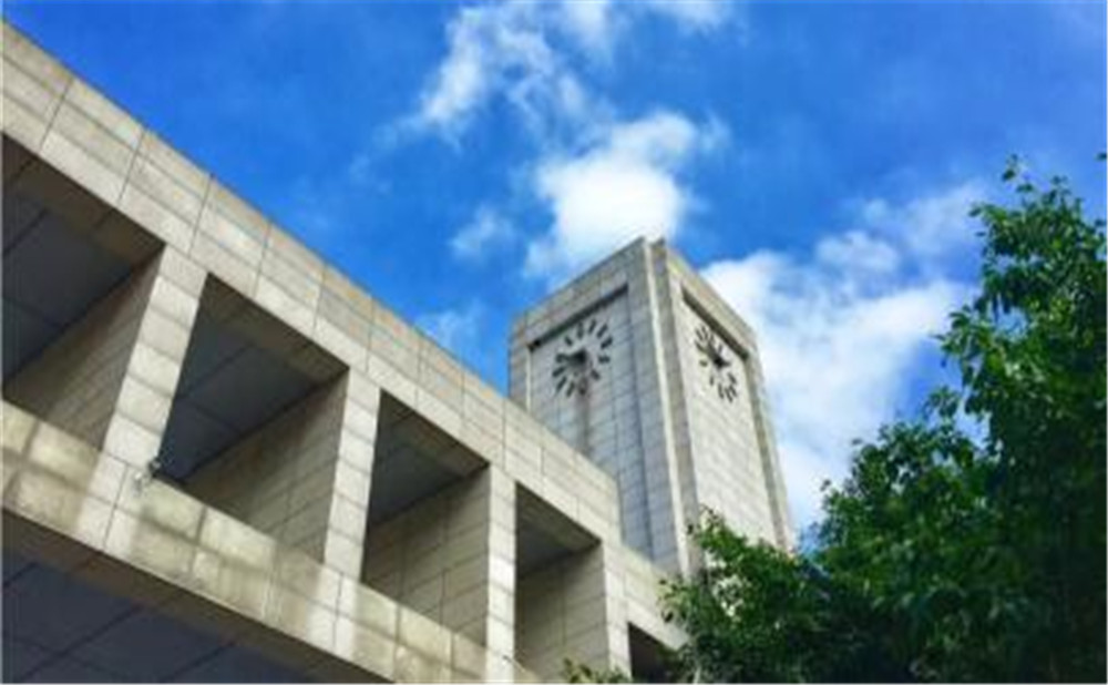 電子科技大學(xué)實驗中學(xué)的高中住宿怎么樣？