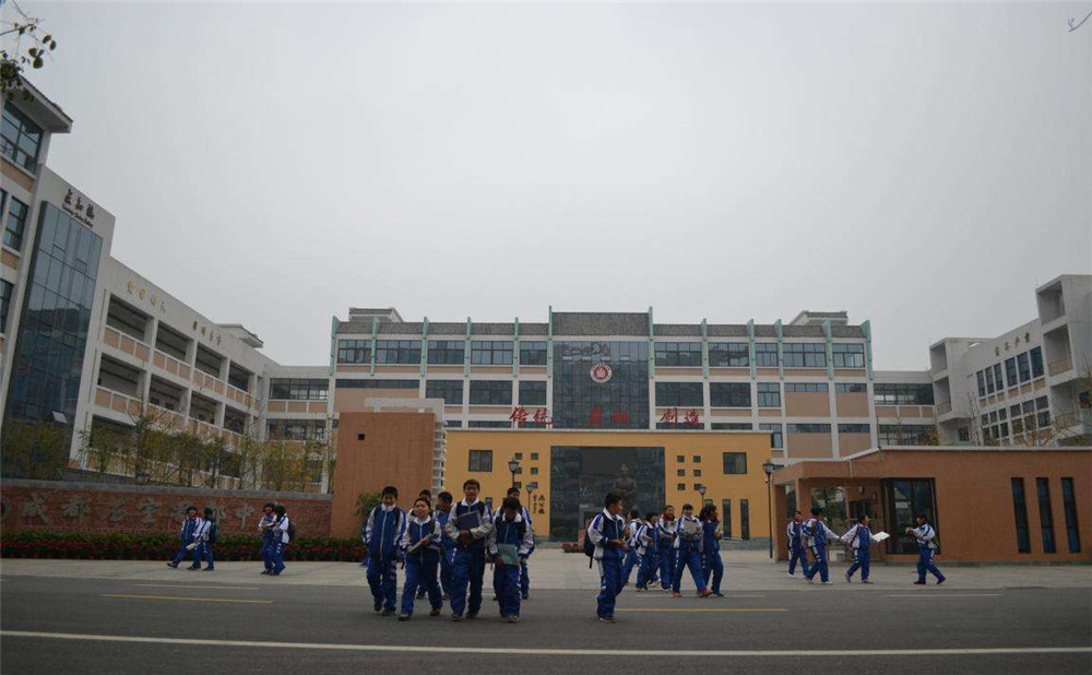成都石室蜀都中學(xué)高中宿舍怎么樣？
