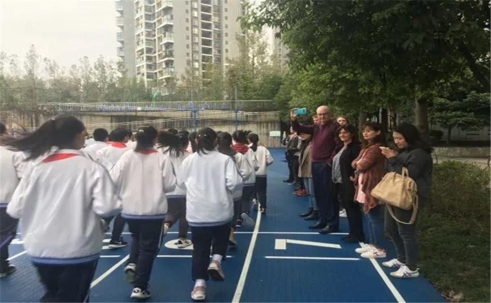 成都市第三中學(xué)本科升學(xué)率是多少？
