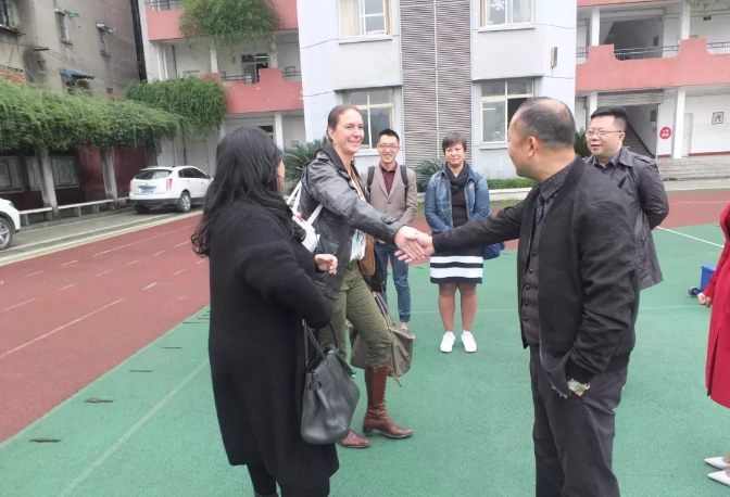 2020年通錦中學(xué)計(jì)劃招多少人？"image.png"
