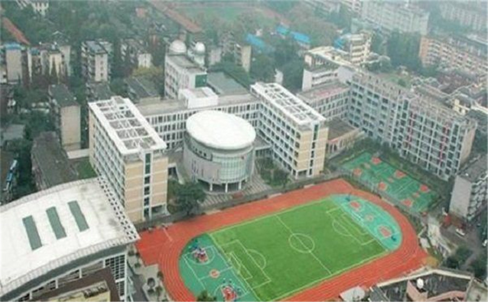 成都十二中（四川大學(xué)附屬中學(xué)）的本科升學(xué)率高不高？