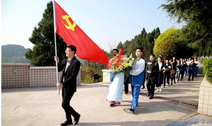 簡陽中學(xué)的本科升學(xué)率是多少？