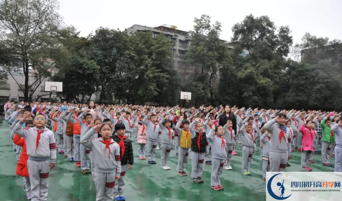 2020石室聯(lián)合中學(xué)蜀華分校初升高的學(xué)費(fèi)是多少？