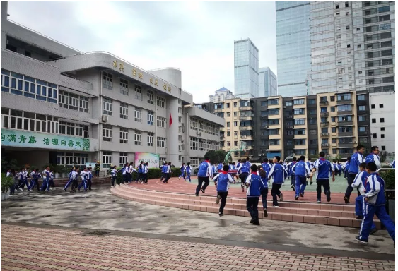 2020成都市第十七中學(xué)的升學(xué)率有多少？