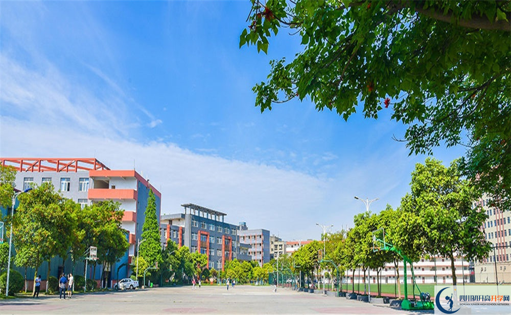 川科外國語學(xué)校的實(shí)驗(yàn)班怎么樣？