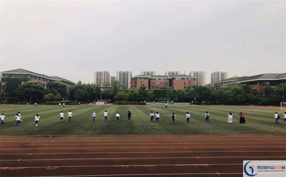 成都七中高新校區(qū)的老師好不好？