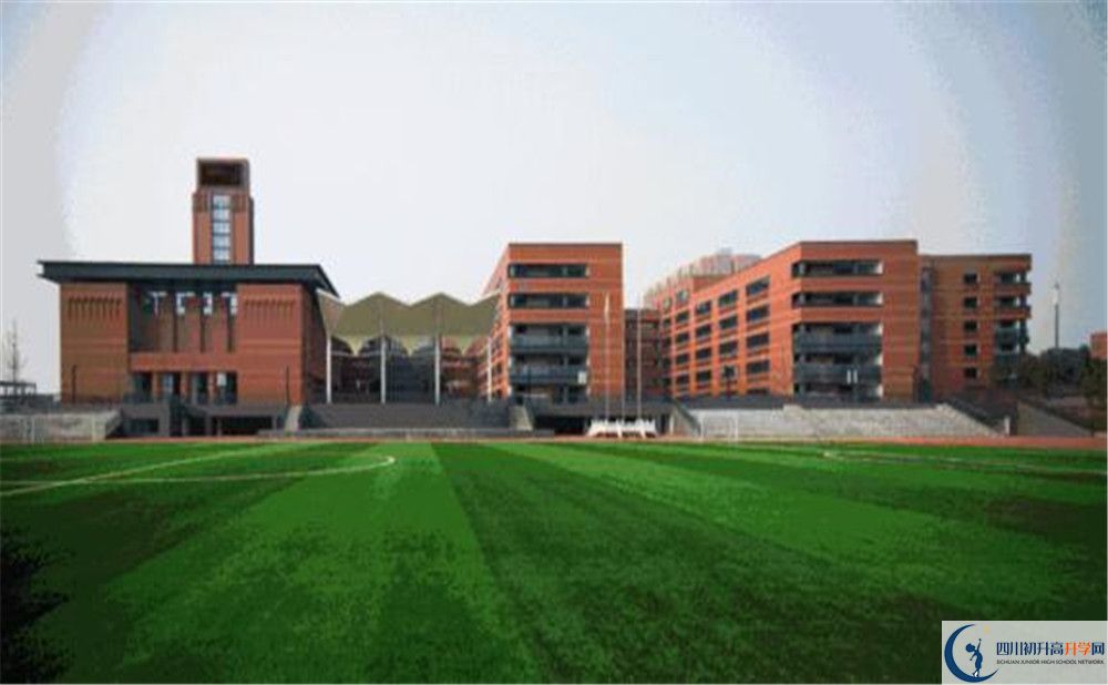 成都實(shí)外新都五龍山學(xué)校的高中住宿好不好？