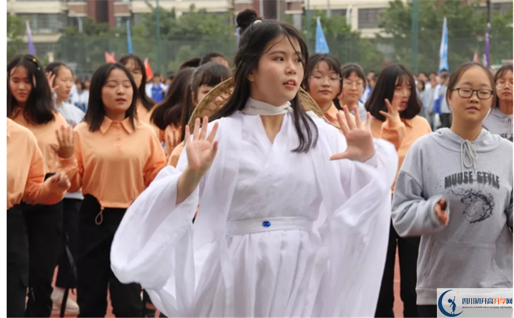 淮口中學(xué)的高中住宿好不好？