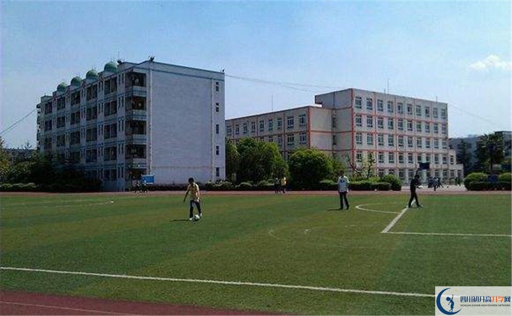 考?jí)郯仓袑W(xué)的分?jǐn)?shù)線是多少？