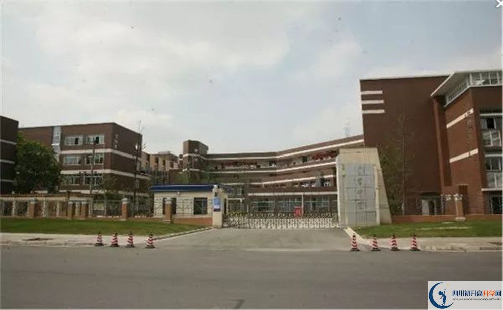 金牛中學(xué)2020年清華北大上人數(shù)是多少？