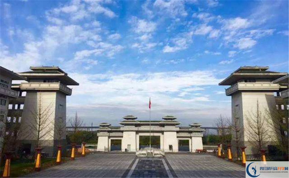 成都石室中學(xué)初升高自主招生錄取線是多少分？