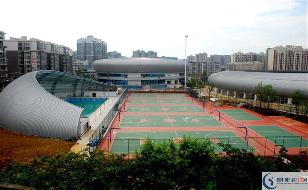 簡陽中學(xué)住宿費用是多少？