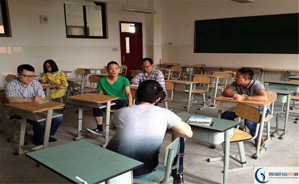 成都實驗中學(xué)2020年外地生學(xué)費(fèi)是多少？