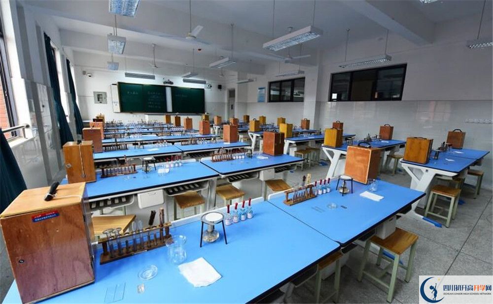 新都一中2020年保送清華北大的人數(shù)是多少？