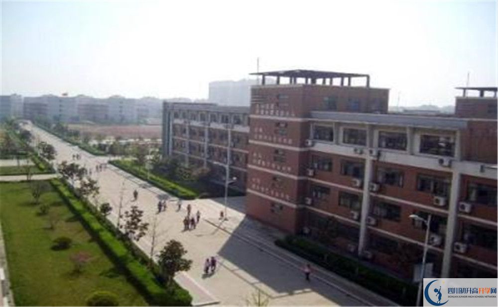都江堰中學的高中住宿怎么樣？