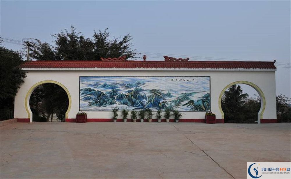 賈家中學(xué)高中部地址在哪里？