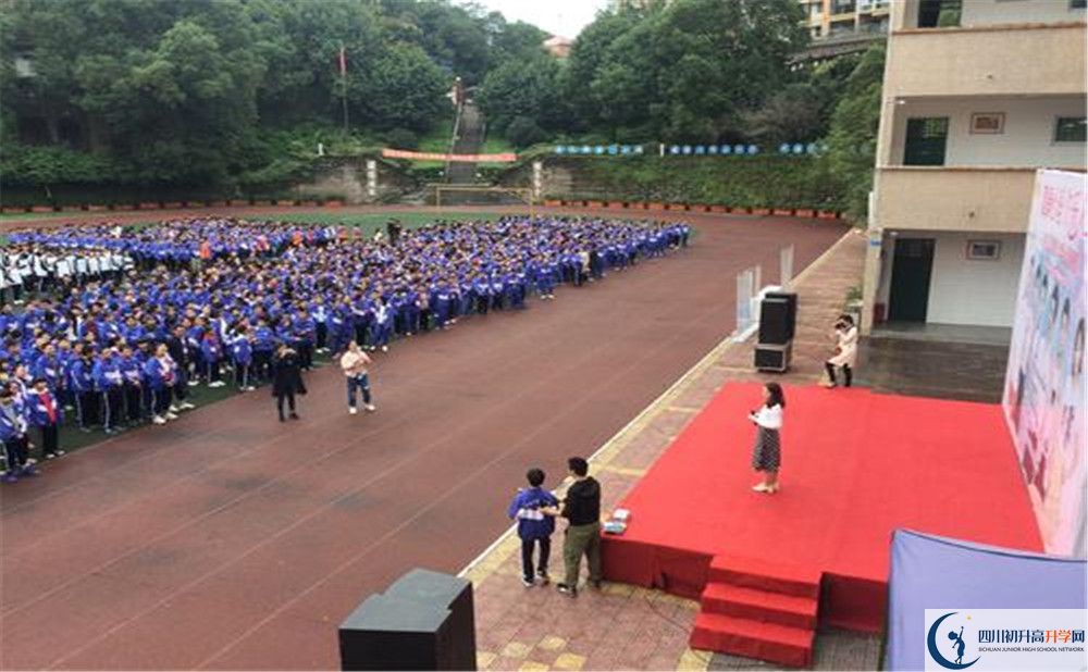 簡陽實驗中學(xué)位置在哪里？