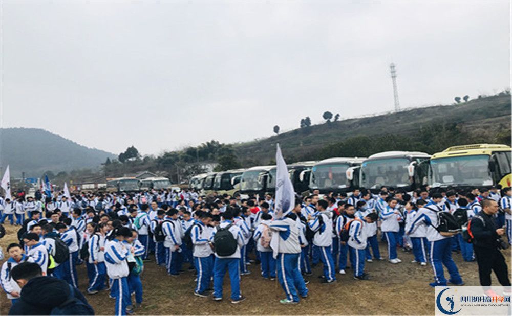 成都七中八一學(xué)校是重點(diǎn)中學(xué)嗎？