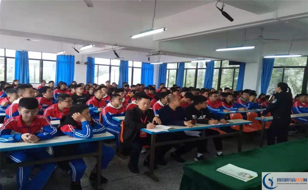 2020成都文武學(xué)校期末試卷數(shù)學(xué)在哪兒看？