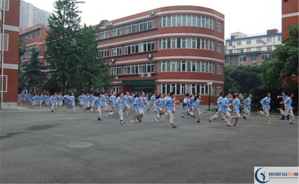 北師大成都實(shí)驗(yàn)中學(xué)高中分班考試難嗎？