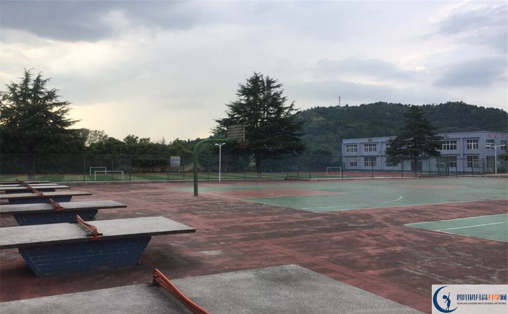 蘆溪中學(xué)今年的錄取條件是否有變化？