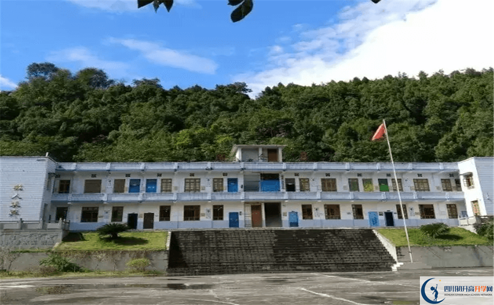閬中市二龍中學(xué)高三診斷考試時(shí)間怎么安排？
